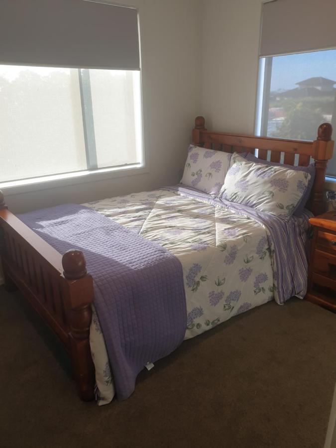 Bed N Breakfast On Pear Tree Lane Apartment Hamilton Bagian luar foto